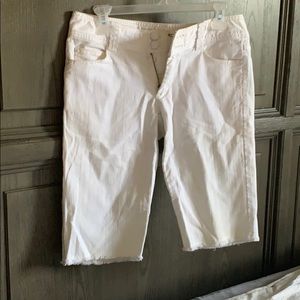 Michael Kors white jean cropped pants